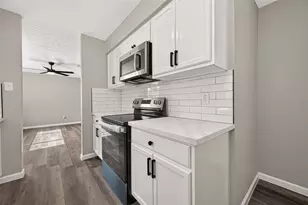 15718 Wingdale Dr, Houston, TX 77082 - Photo 14