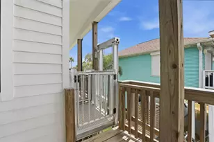 16710 Cabeza De Vaca, Jamaica Beach, TX 77554 - Photo 20