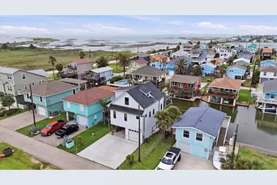 16710 Cabeza De Vaca, Jamaica Beach, TX 77554 - Photo 38