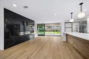 12510 Mooreknoll Ln, Houston, TX 77024 - Photo 6
