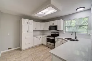 13215 Bunker Hill Dr, Willis, TX 77318 - Photo 18