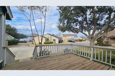 33 April Point North Drive, Montgomery, TX 77356 - Photo 2