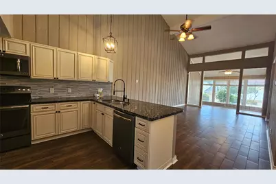33 April Point North Drive, Montgomery, TX 77356 - Photo 6