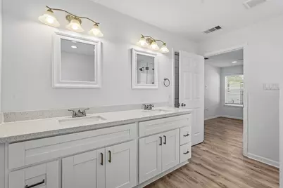 4106 Gardendale Drive, Houston, TX 77092 - Photo 4