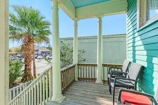 415 14th St, Galveston, TX 77550 - Photo 12