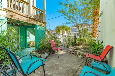 415 14th Street, Galveston, TX 77550 - Photo 6