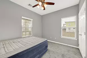 4019 Jewel St, Houston, TX 77026 - Photo 10