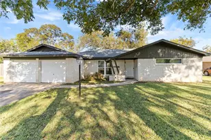106 Southern Oaks Dr, Lake Jackson, TX 77566 - Photo 18