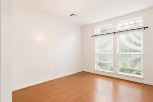 423 Blossomwood Dr, League City, TX 77573 - Photo 4