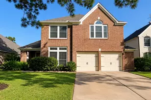 423 Blossomwood Dr, League City, TX 77573 - Photo 1