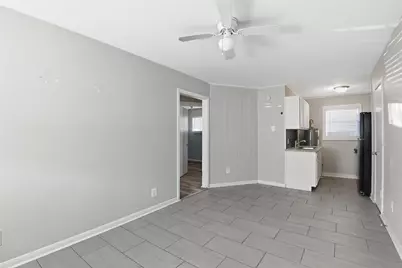 5010 Ennis Street #3, Houston, TX 77004 - Photo 2