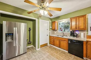 2918 Crest Park Dr, Houston, TX 77082 - Photo 16