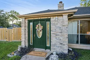 2918 Crest Park Dr, Houston, TX 77082 - Photo 2
