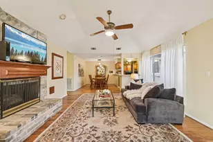2918 Crest Park Dr, Houston, TX 77082 - Photo 4