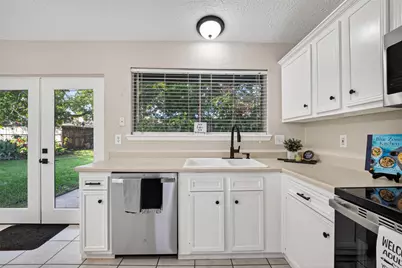 16615 Barcelona Drive, Friendswood, TX 77546 - Photo 2