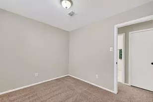 16615 Barcelona Dr, Friendswood, TX 77546 - Photo 32