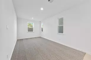 1224 Highland Row Ln, Houston, TX 77091 - Photo 10