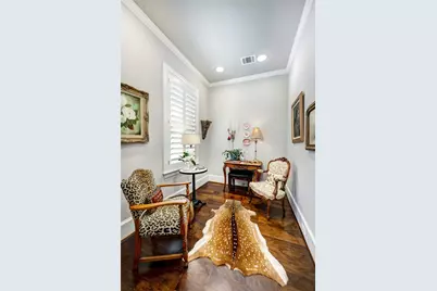 2113 Bancroft Street, Houston, TX 77027 - Photo 4