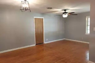 4933 Nina Lee Ln, Houston, TX 77092 - Photo 1