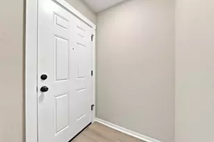 5806 Clarewood Dr, Houston, TX 77081 - Photo 6