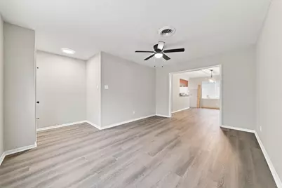 5806 Clarewood Drive #A, Houston, TX 77081 - Photo 8