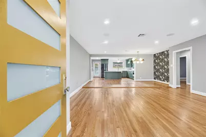 5230 Libbey Lane, Houston, TX 77092 - Photo 4