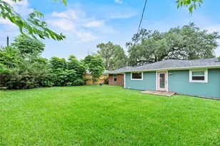 5230 Libbey Ln, Houston, TX 77092 - Photo 16