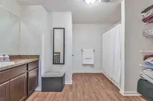 2050 Wilde Elm Dr, Houston, TX 77090 - Photo 12