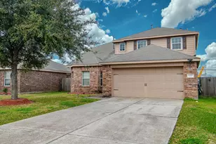 858 Driftwood Ln, La Marque, TX 77568 - Photo 1