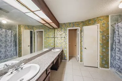 5523 Greenhill Forest Drive, Houston, TX 77088 - Photo 18