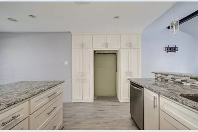 5009 Groveton Lane, Pearland, TX 77584 - Photo 10