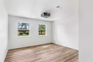 2403 Heather St, Highlands, TX 77562 - Photo 26