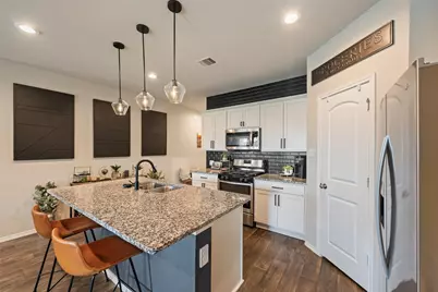 2623 Lost Holly Lane, Conroe, TX 77301 - Photo 6