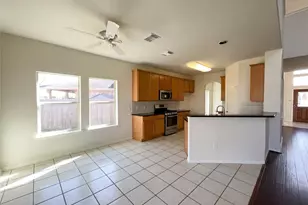 200 Rippling Creek Ln, Alvin, TX 77511 - Photo 10