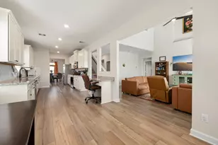 13721 Gaff Rig Dr, Texas City, TX 77510 - Photo 12