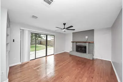 4330 Meadow Springs Drive, Houston, TX 77339 - Photo 4