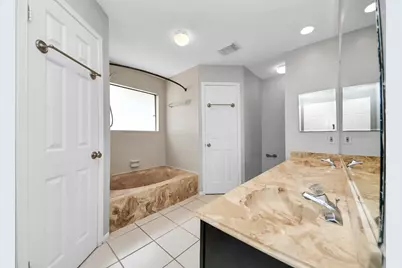 4330 Meadow Springs Drive, Houston, TX 77339 - Photo 20