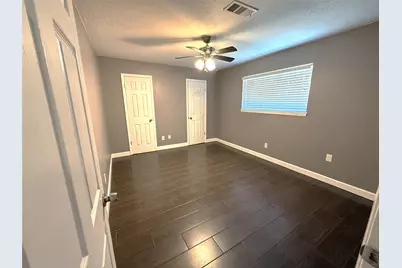 17119 Barcelona Drive, Friendswood, TX 77546 - Photo 12