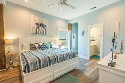 1339 Emerald Drive, Crystal Beach, TX 77650 - Photo 12
