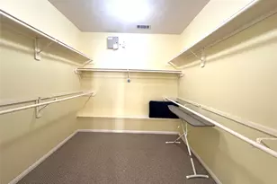 8210 Solara Bend, Houston, TX 77083 - Photo 18