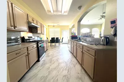 8210 Solara Bend, Houston, TX 77083 - Photo 8