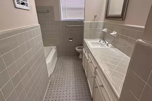 4422 Nenana Dr, Houston, TX 77035 - Photo 10