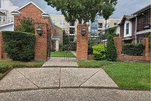1779 Saxony Ln, Houston, TX 77058 - Photo 2