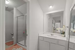 14615 Olive Sparrow Ln, Houston, TX 77049 - Photo 30