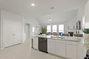 14615 Olive Sparrow Ln, Houston, TX 77049 - Photo 12