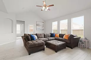 14615 Olive Sparrow Ln, Houston, TX 77049 - Photo 14