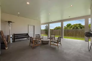 202 Debbie Ln, San Leon, TX 77539 - Photo 36