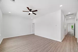 8628 Scott St, Houston, TX 77051 - Photo 30