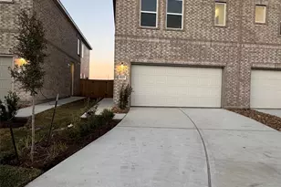 2203 Salinas Dr, Rosharon, TX 77583 - Photo 1