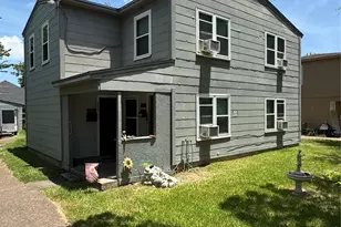 1212 4th Ave N, Texas City, TX 77590 - Photo 2